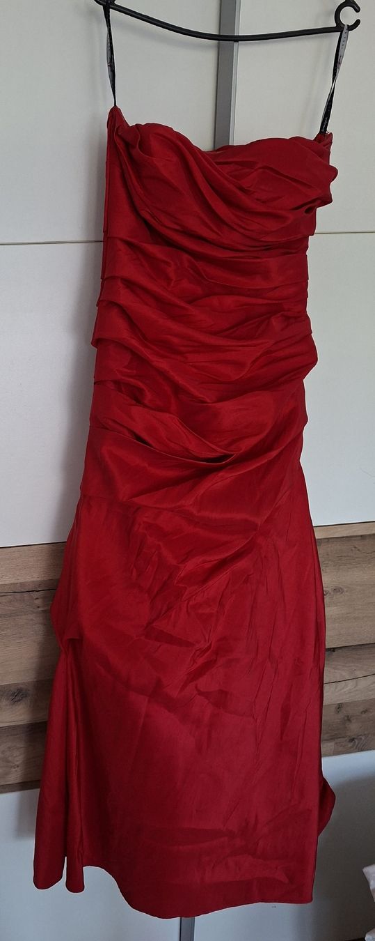 Vestiti: Rotes Abendkleid / Ballkleid - Elegant schulterfrei – Nuovo (secondo la descrizione) da Arbon venduto da stkur