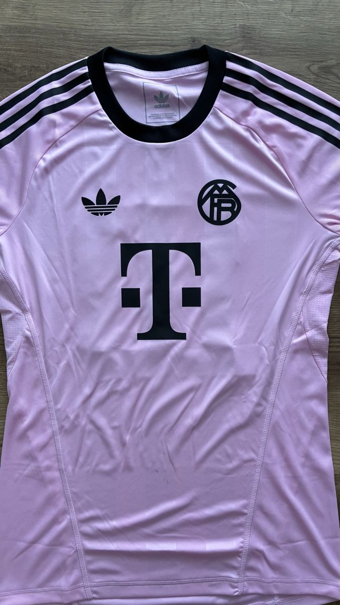 Bayern München Canottiere & Pantaloni: FC Bayern München Trikot – Nuovo (secondo la descrizione) da Staad SG venduto da Micho76