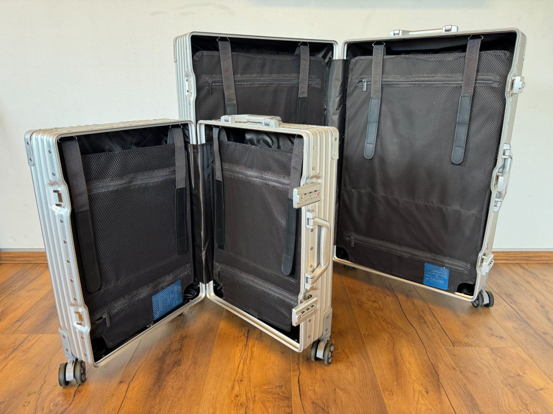 Valigie: 2 teiliges Aluminium Koffer BUNDLE SET gateBAG in SILBER NEU – Nuovo e nell'imballaggio originale da Bergdietikon venduto da shopAgent 8