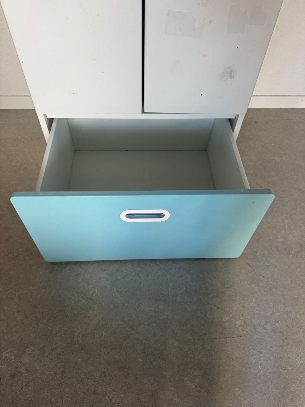 Ikea Armadi: Children's Wardrobe – Usato da Zürich venduto da fredpontiak1 2