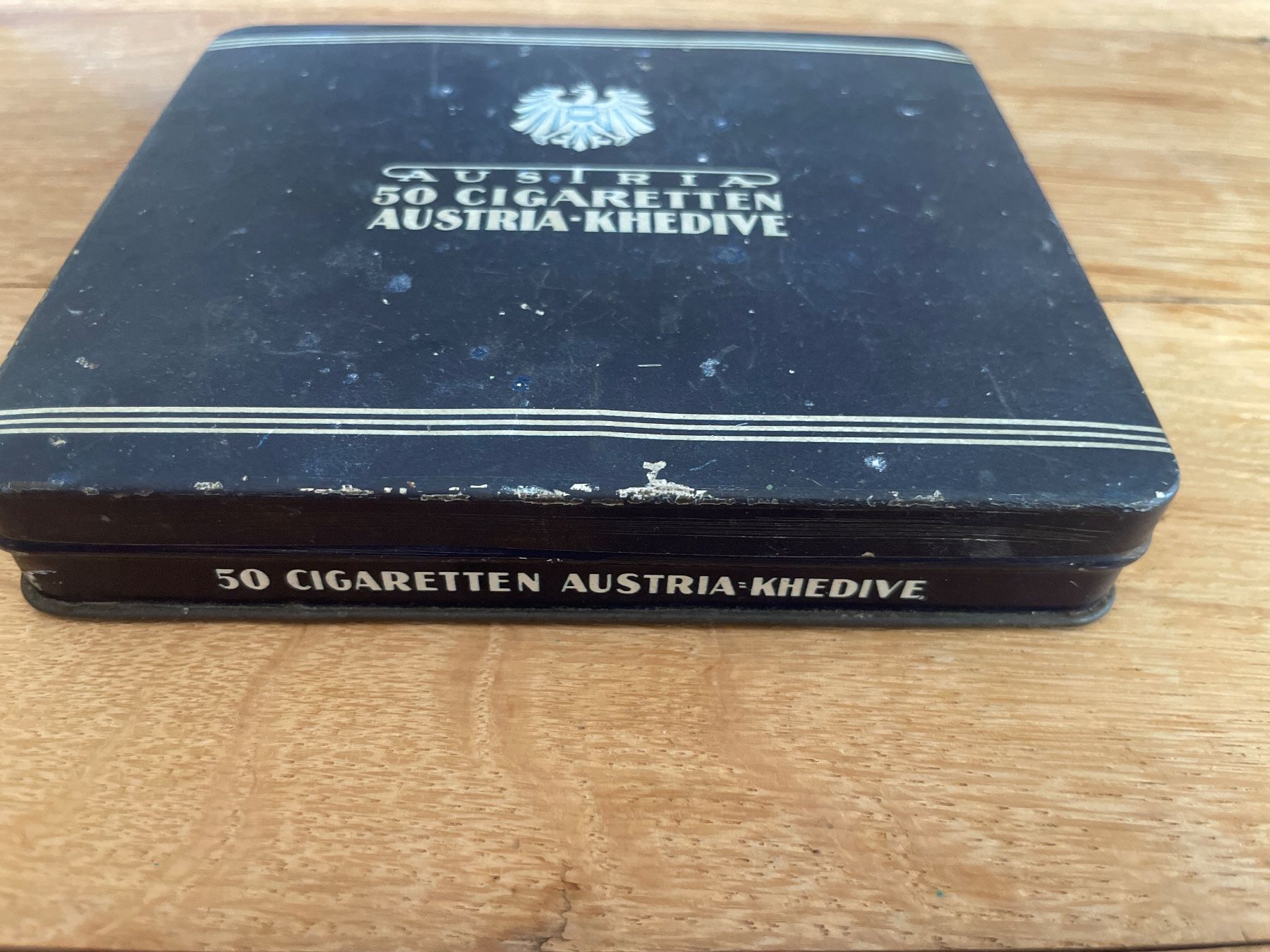 Barattoli: Antike Blechdose Austria-Khedive Zigaretten – Usato da Winterthur venduto da cheerio97 1