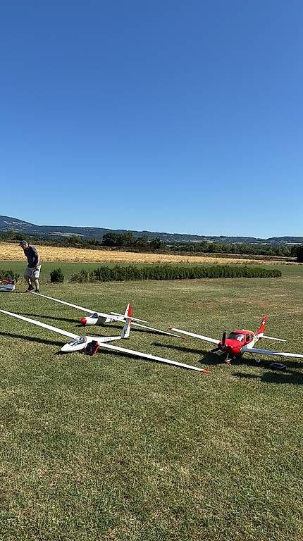 Modellismo RC: Cirrus SR20 hangar 9 246cm 12S – Usato da Veyrier venduto da F000r 3