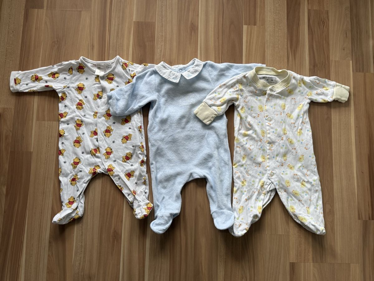 Kleiderpakete & -sets: Cute Baby Bodysuit Bundle Gr 68 - 9 pc - 3-6 Months – Gebraucht aus Unterengstringen von how_9ftb 2