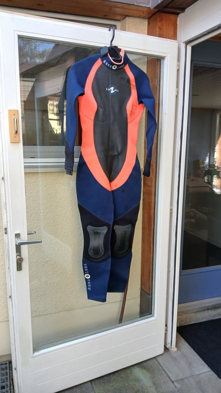 Costumes, combinaisons de sport et fonctionnelles: Neopren-Anzug – D'occasion à Kesswil par kuba39
