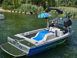 Schweizer Winners 610 Wakeboard-Boot inkl. Trailer