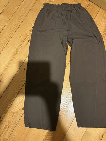 Stoffhose Damen weit geschnitten braun Grösse M neuwertig