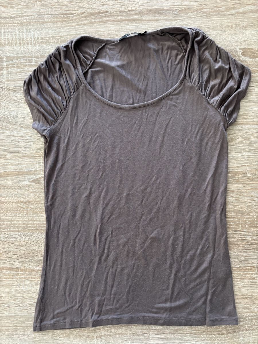 T-Shirts: Shirt beige Zero Gr 36 – Gebraucht aus Ebikon von Regipe