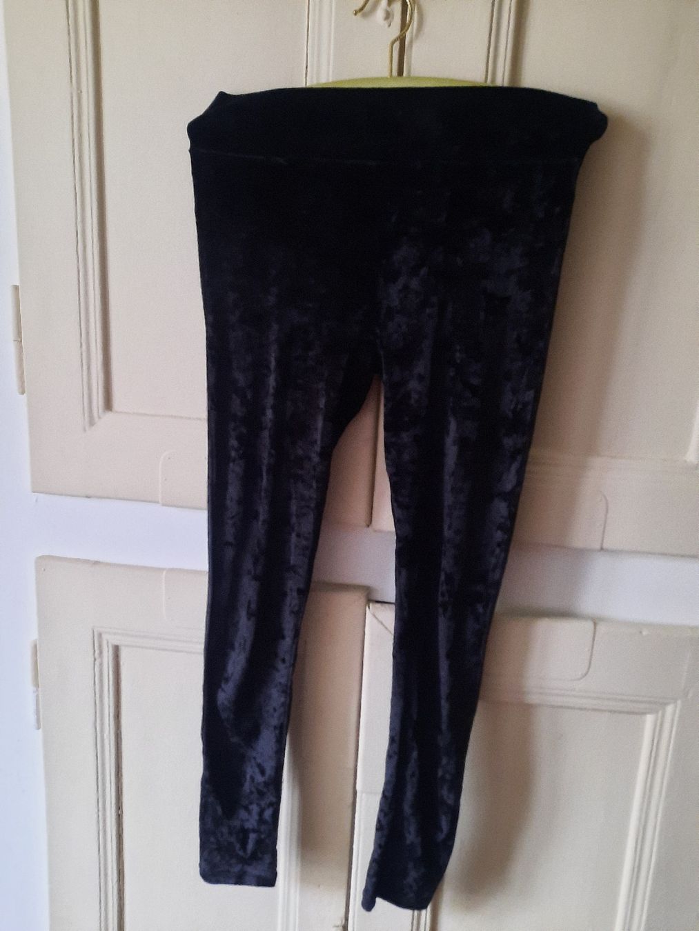 Tally Weijl Leggings: Legging en velours noir, taille S  – Usato da La Chaux-de-Fonds venduto da cel_k2b7