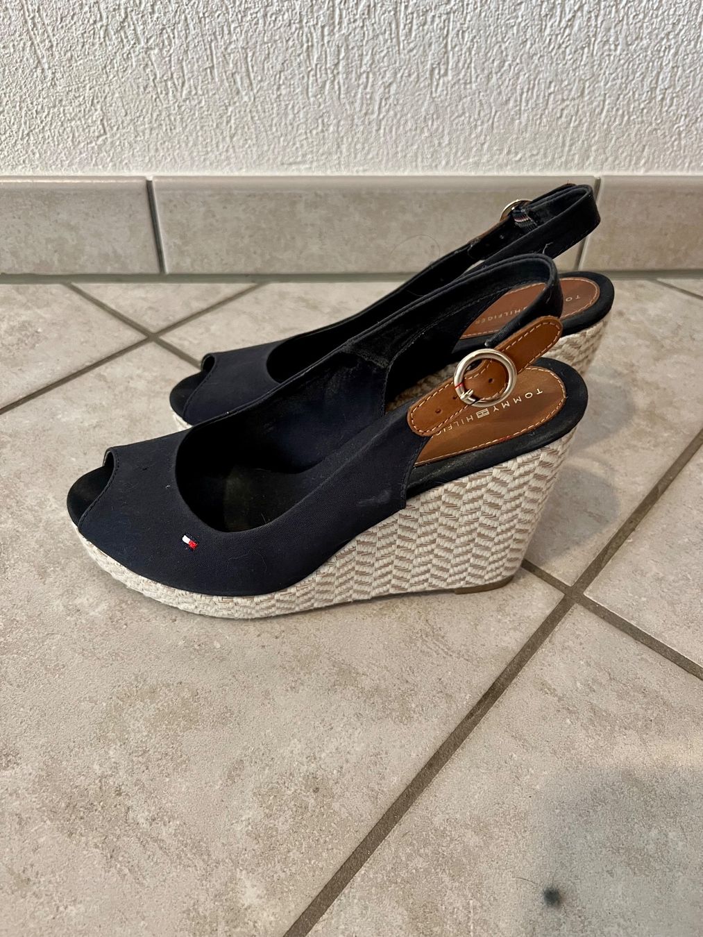 Tommy Hilfiger Damenschuhe: Sandales compensées - Tommy Hilfiger - taille 40 – Neu (gemäss Beschreibung) aus Bossonnens von noemie_01 3