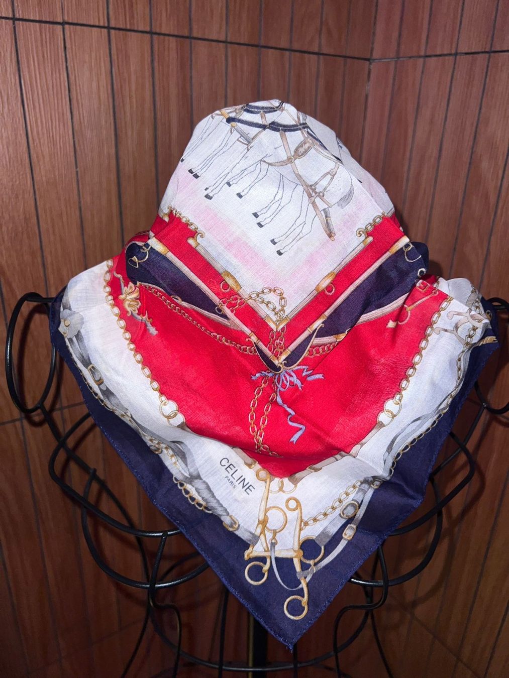 Celine Foulard & Sciarpe: Celine Paris Tuch 47x47 cm Baumwolle – Usato da Winterthur venduto da Dejv