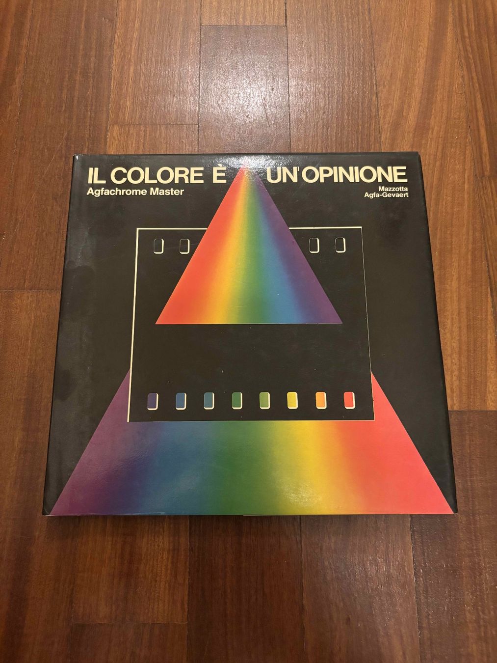 Libri: Il Colore è un'Opinione – Usato da Lugano venduto da Mark_Young