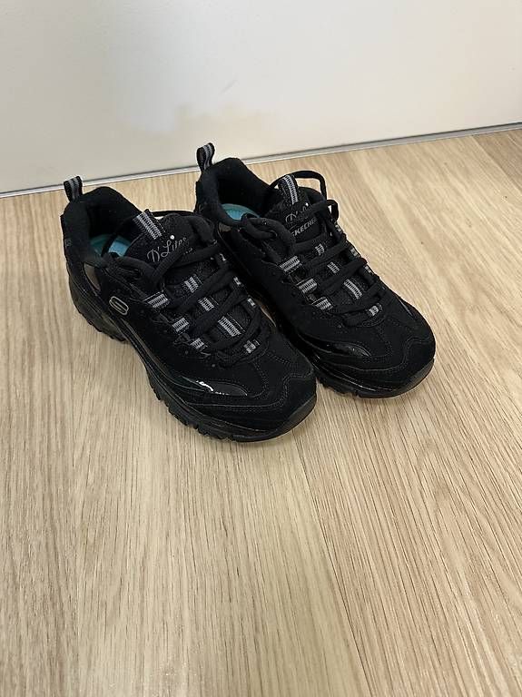 Skechers Damenschuhe: Neue Skechers Sneaker mit Memory Foam Gr. 35 – Gebraucht aus Gattikon von tanja051