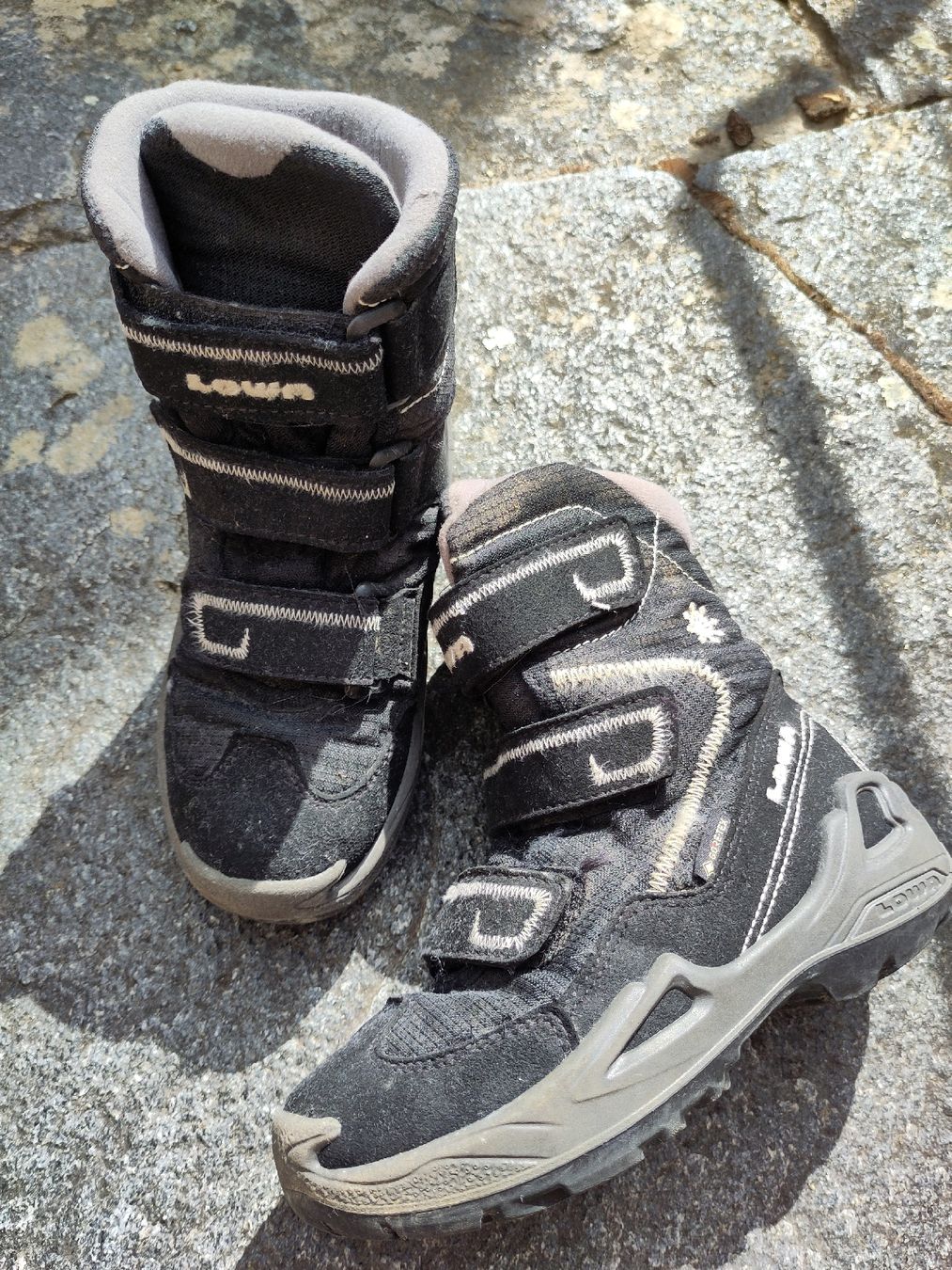 Lowa Schuhe für Jungen: Lowa Winterstiefel Gr.29 – Gebraucht aus Zürich von Brullo01