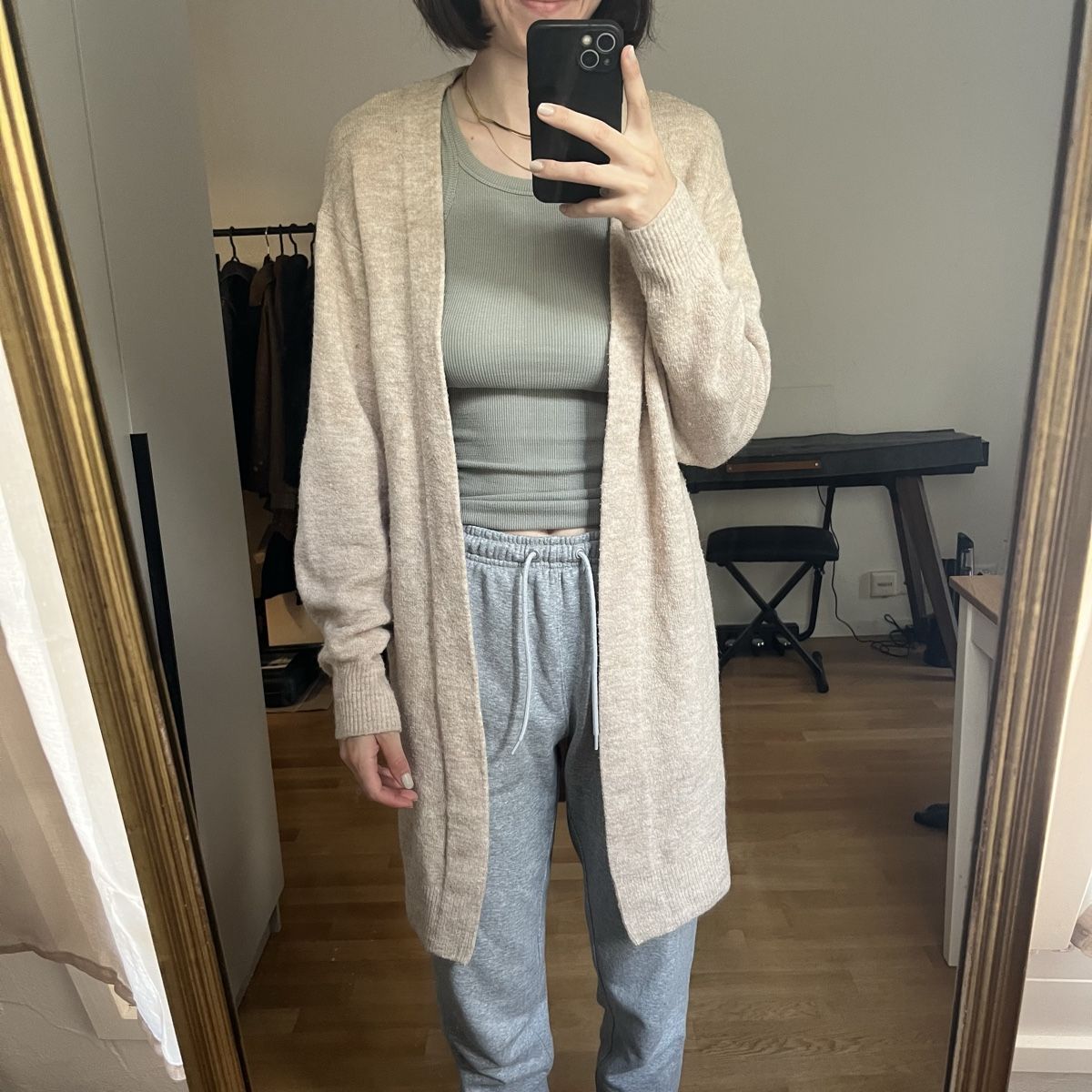 H&M Maglioni & Felpe: Cardigan beige – Usato da Luzern venduto da janine_l 1