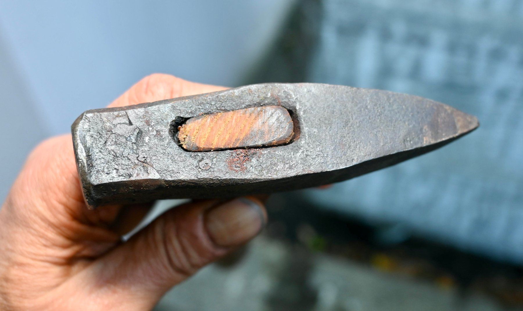 Tutti gli attrezzi: alter geschmiedeter Spitzhammer L 34cm – Usato da Pfaffhausen venduto da mono_rec 8