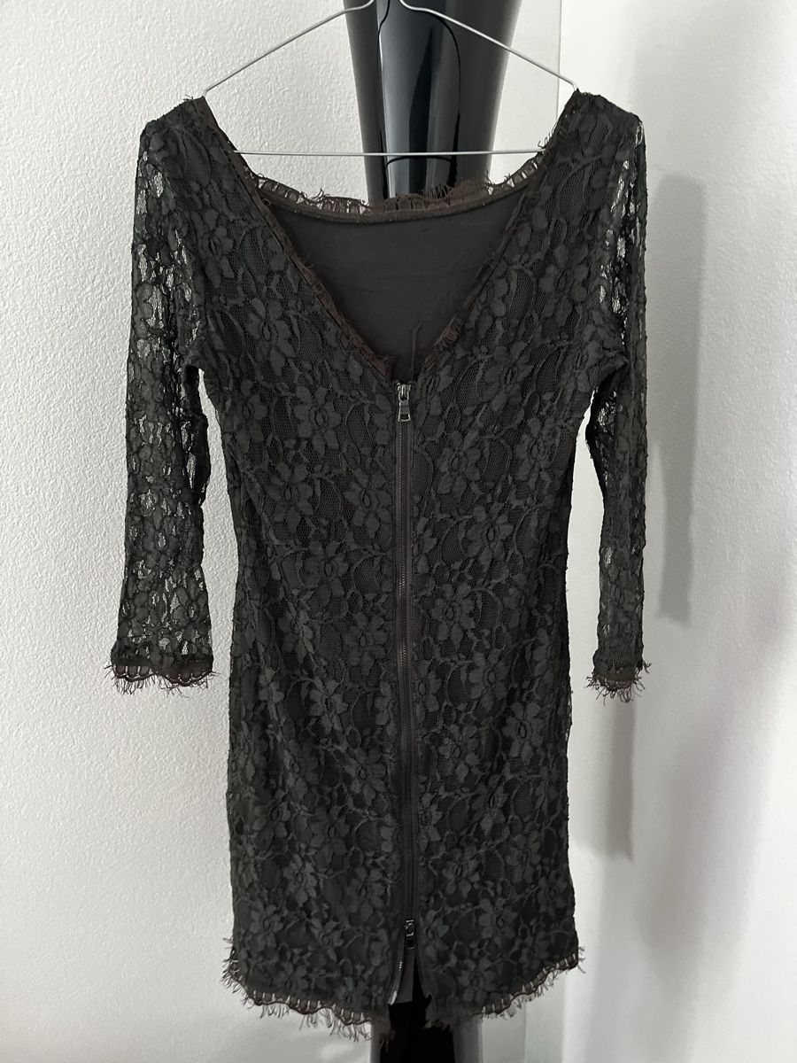 Robes: Spitzenkleid Gr36 grau – Neuf (Voir description) à Hinwil par dire07 2
