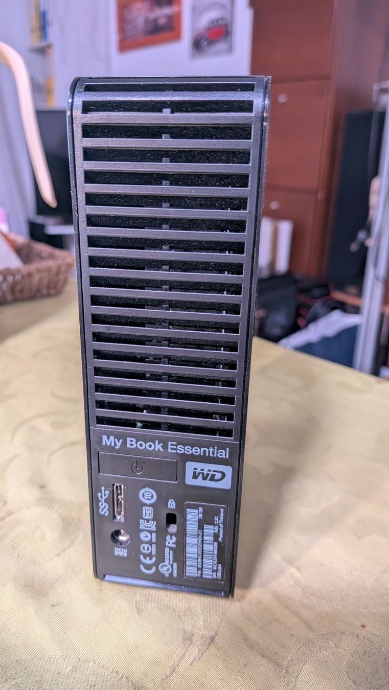 Western Digital 2TB My Book Desktop External HDD, USB3.0 (Gebraucht) in ...