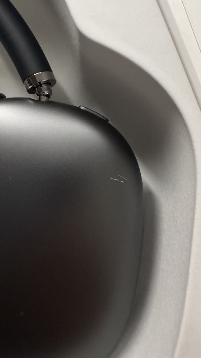Apple Cuffie: Apple Airpods Pro Max Space Grey – Usato da Sissach venduto da jameliagr 5
