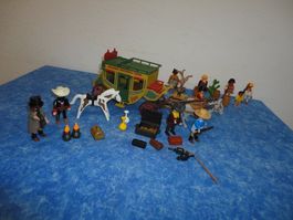 PLAYMOBIL WESTERNKUTSCHE  10 X FIGUREN UND ZUBEHÖR