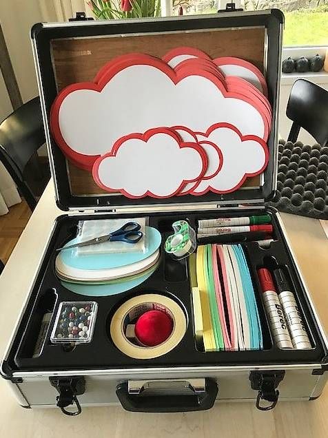 Valises de voyage: Moderationskoffer mit viel Zubehör – D'occasion à Hilterfingen par cucu7 1