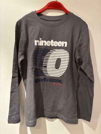Schönes Langarmshirt Gr. 146,Neu