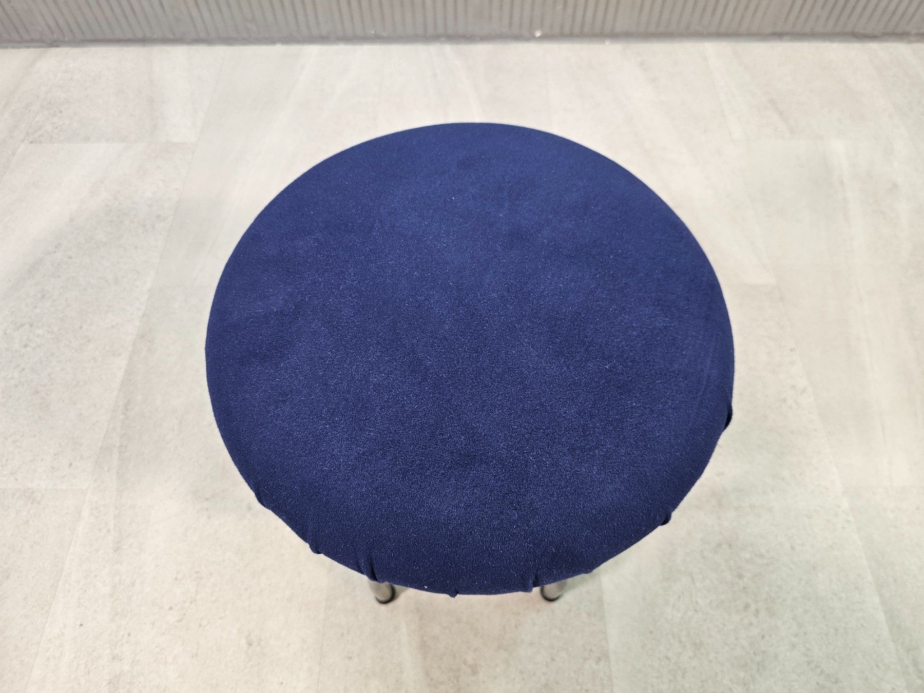Ikea Sgabelli: 1995 IKEA Uri Stool by Per Ivar Ledang, Postmoderner Hocker – Usato da Nottwil venduto da Wondewa-Shop 5
