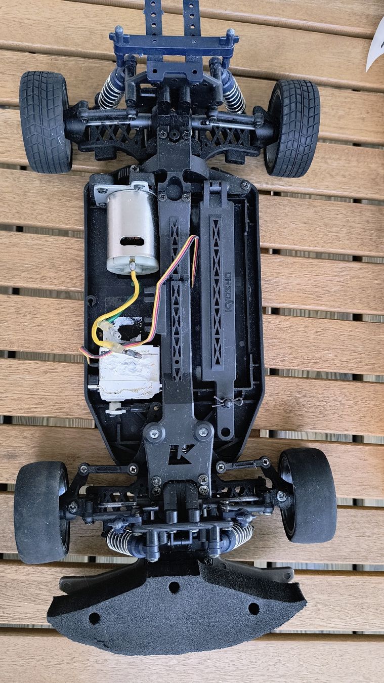 Kyosho Modellismo RC: Kyosho 1/10 Corvette 4WD – Difettoso da Romanshorn venduto da Warthogwarthog 2