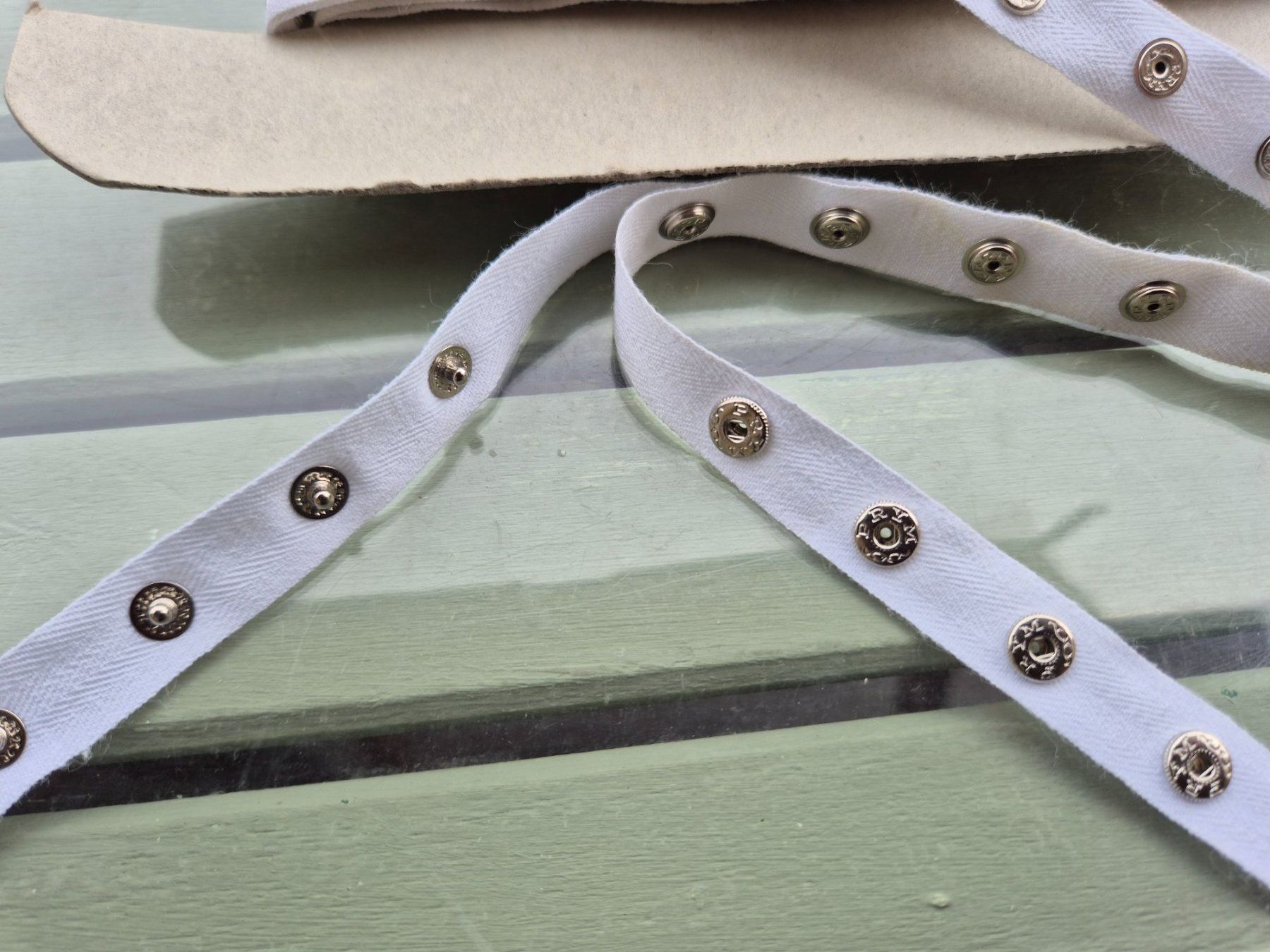 Bottoni: Weiss Druckknopfband,12mm, top – Nuovo (secondo la descrizione) da Bern venduto da aronari 4