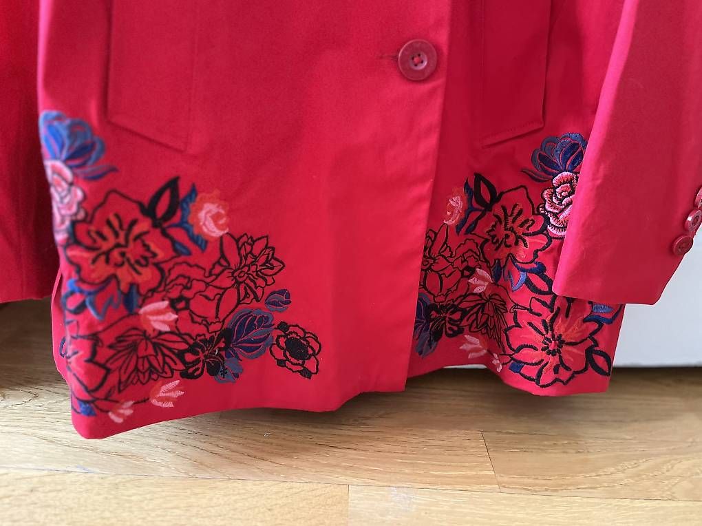 Giacche: Magnifique veste Desigual taille 38 – Usato da Yverdon-les-Bains venduto da car_xd5s 1