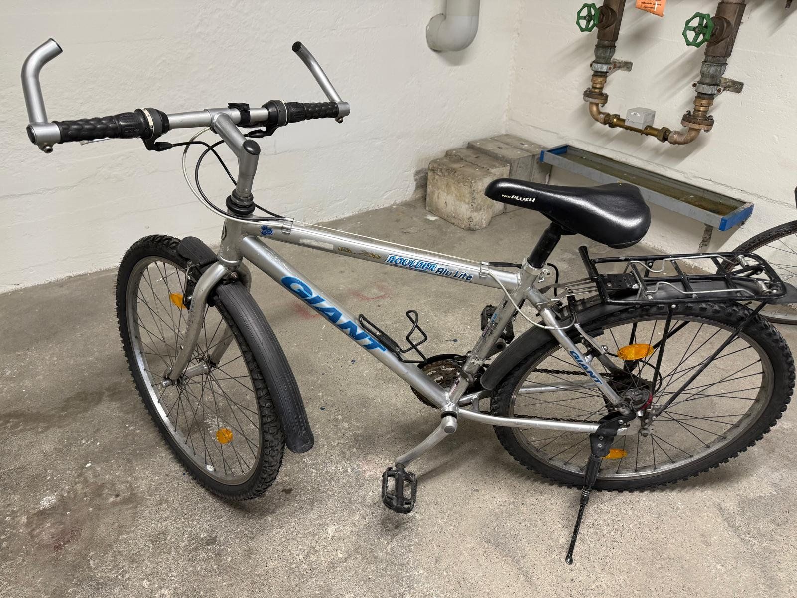 Giant Velos: Giant Boulder Alu Lite Velo – Gebraucht aus Zürich von Seyhan76 1