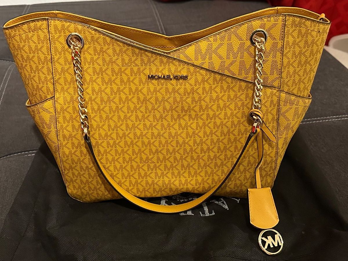 Michael Kors Sacs femmes: Michael Kors Handtasche – Neuf (Voir description) à Winterthur par adr_9cpb
