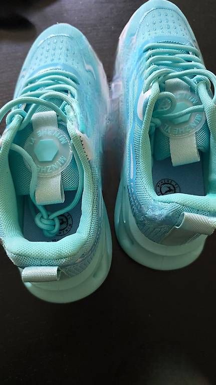 Scarpe da donna: ganz neue Sneakers – Usato da Regensdorf venduto da surber54 2
