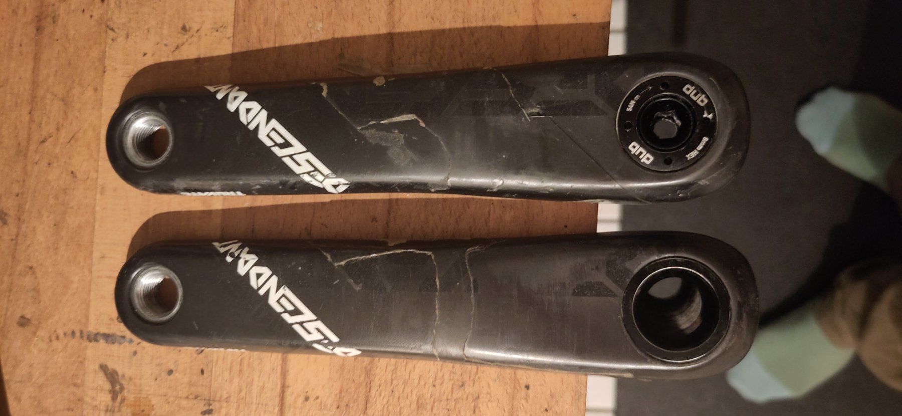 Truvativ Pezzi di ricambio: DESCENDANT Carbon DUB Crankset 170mm – Usato da Vermes venduto da knujiknuj 1