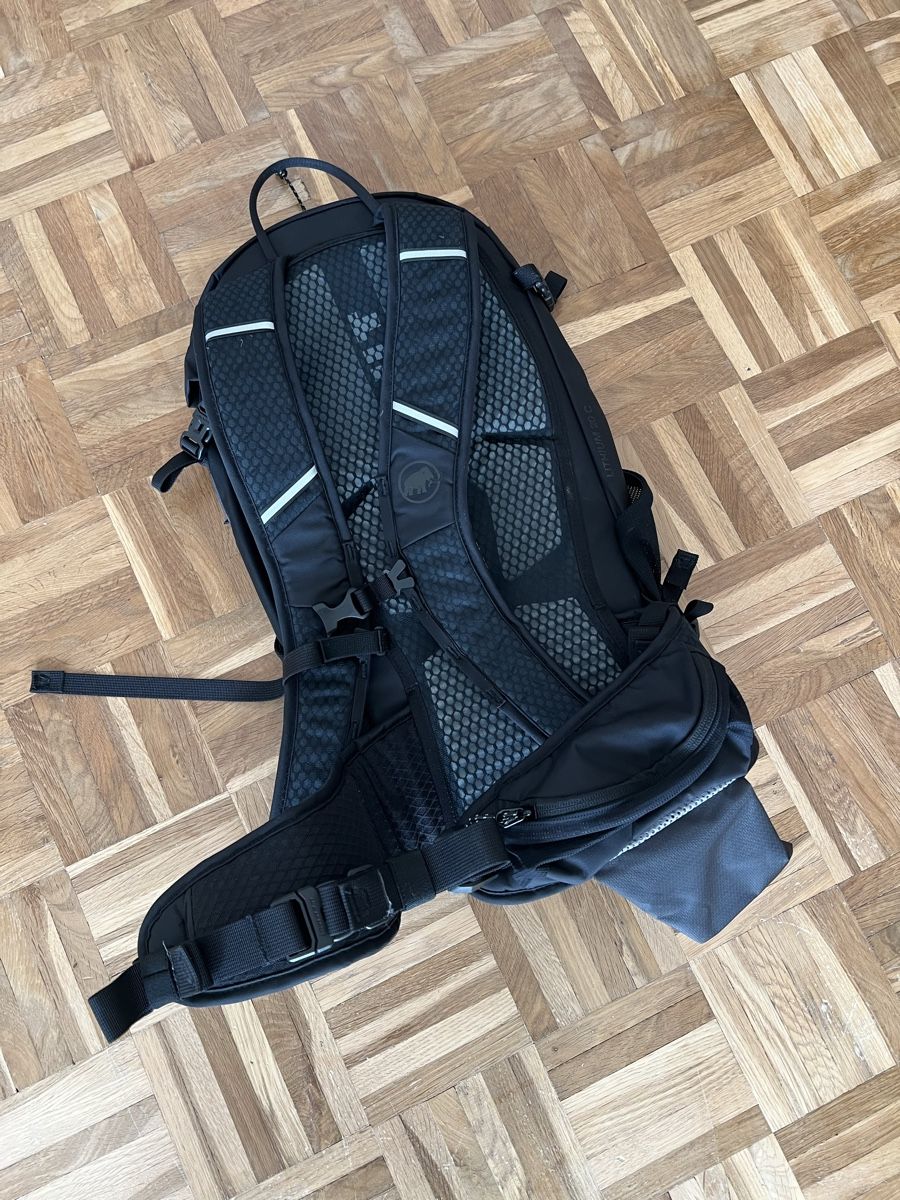 Mammut Zaini: Mammut Corporate Lithium 20L Wanderrucksack – Nuovo e nell'imballaggio originale da Zug venduto da Ratna 1