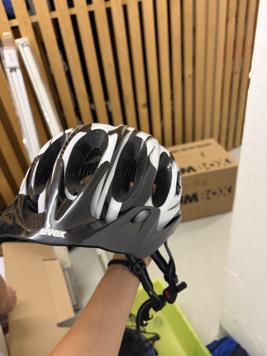 Uvex Helme: Casque de vélo Uvex – Gebraucht aus Pully von ari_78pk 1