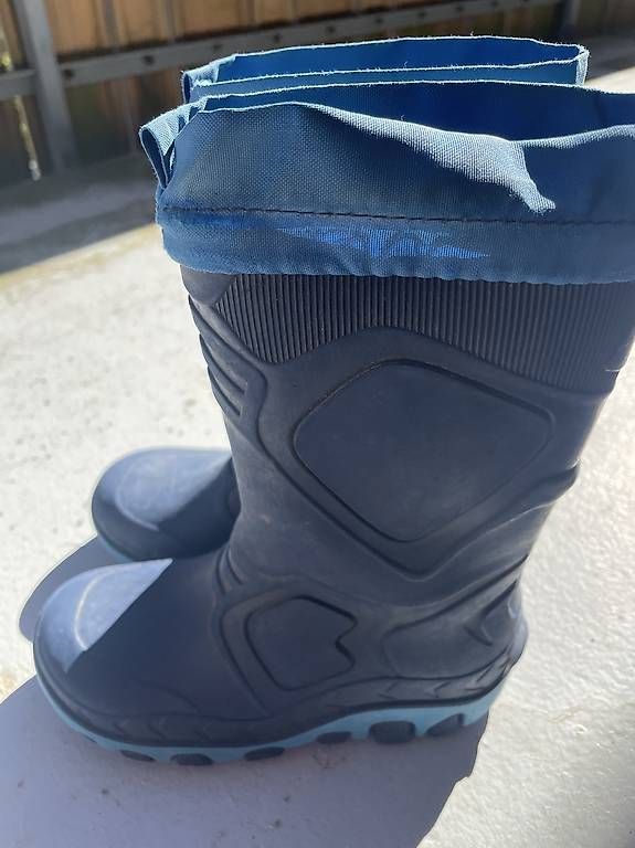 Scarpe per ragazzi: Stiefel leicht 27/28 Versand OK – Usato da Jona venduto da tukan80 1