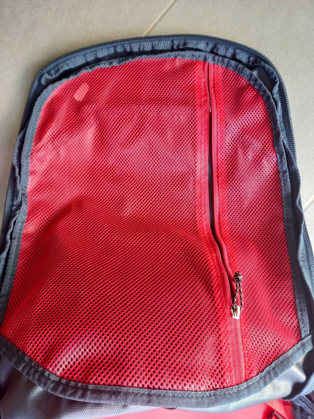 Zaini: Rucksack Osprey Farpoint 40L – Nuovo (secondo la descrizione) da Sissach venduto da DenJoe 5