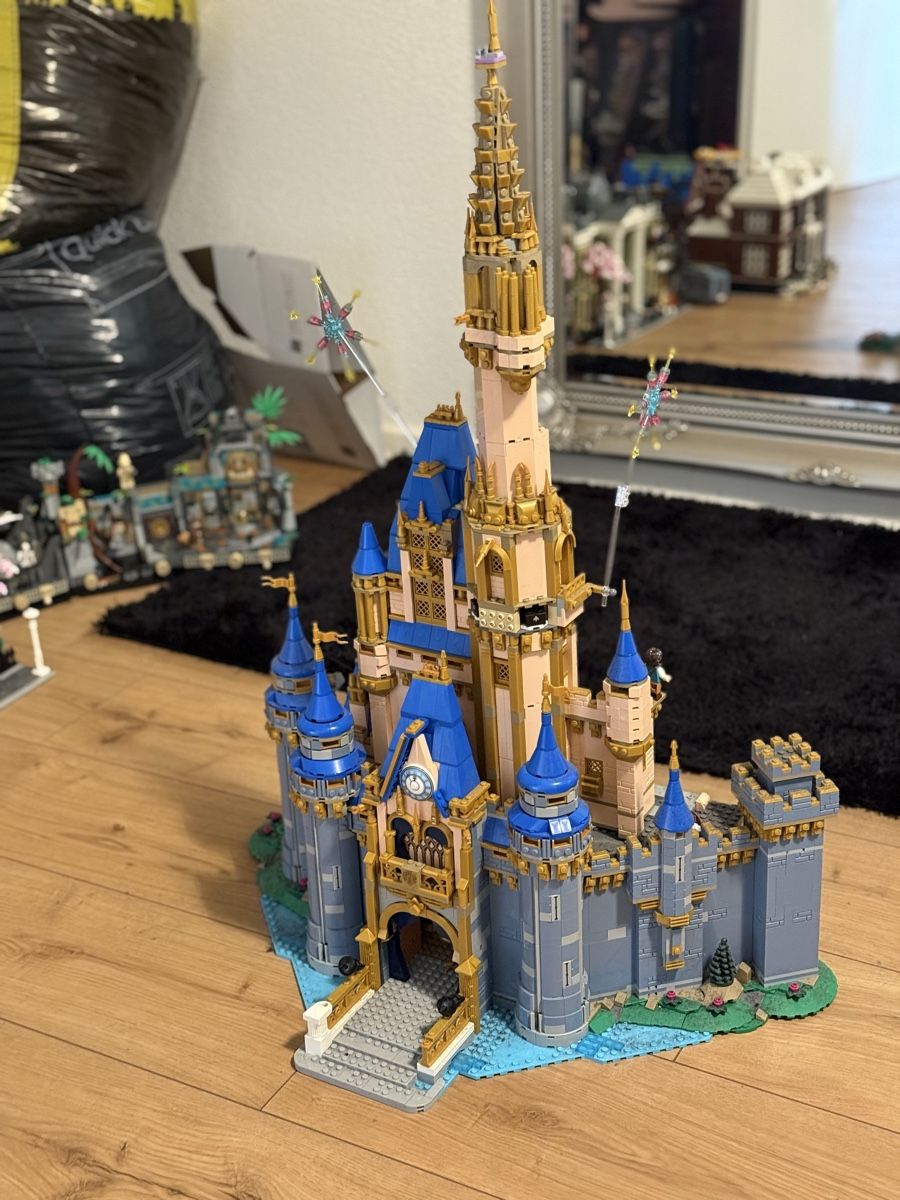 Lego Kit di costruzioni: LEGO Disney Castle 43222 – Usato da Olten venduto da isa_9tm8 1