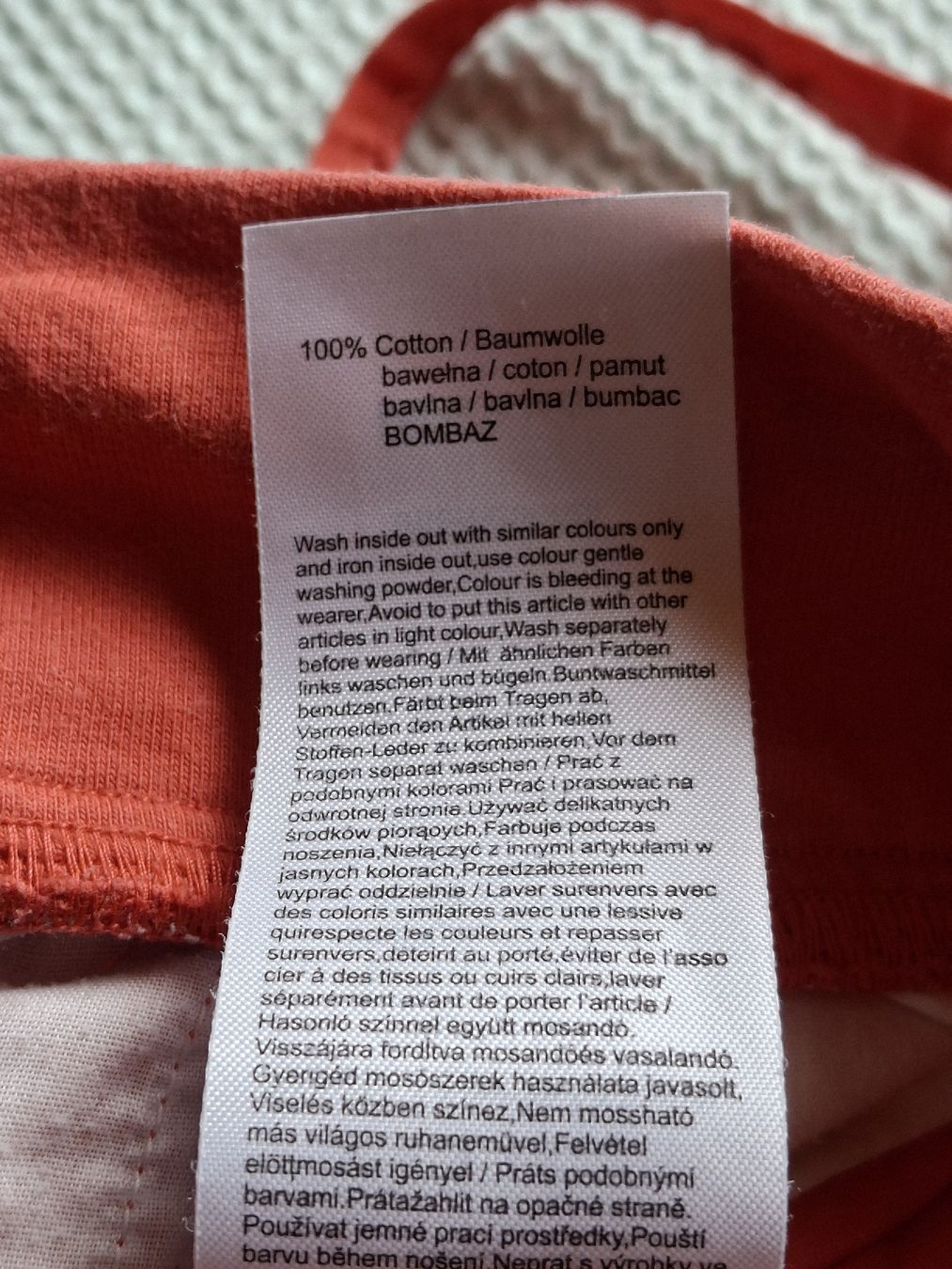 Orsay Pantaloni: Short rouge taille XS 100% coton marque Orsay  – Usato da Villiers venduto da san_jn5w 5