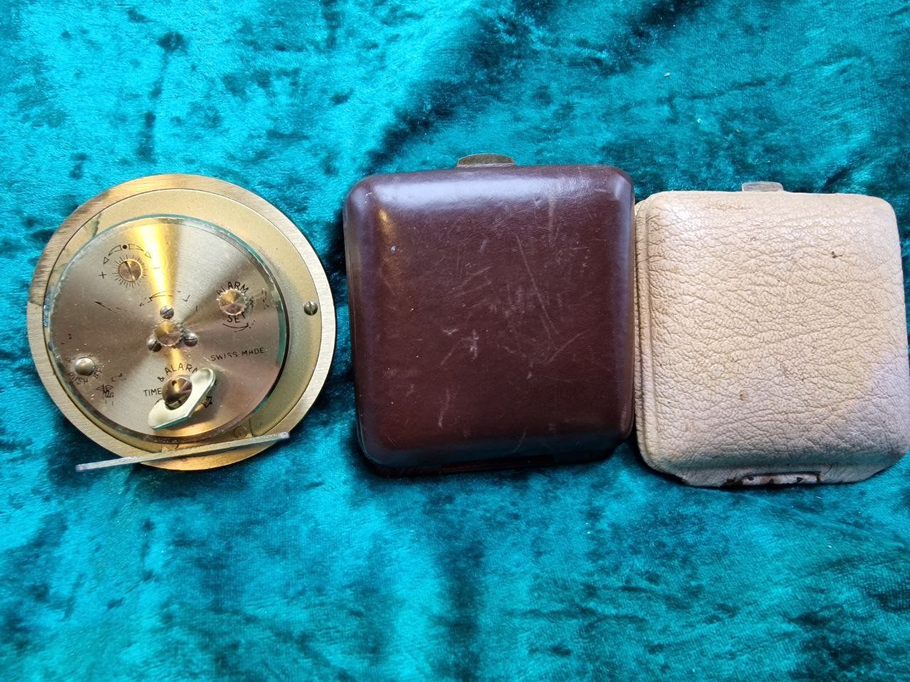 Sveglie: 3 alte Wecker/Reisewecker, defekt oder Ersatzteillager – Difettoso da Bassersdorf venduto da antikvintage 7