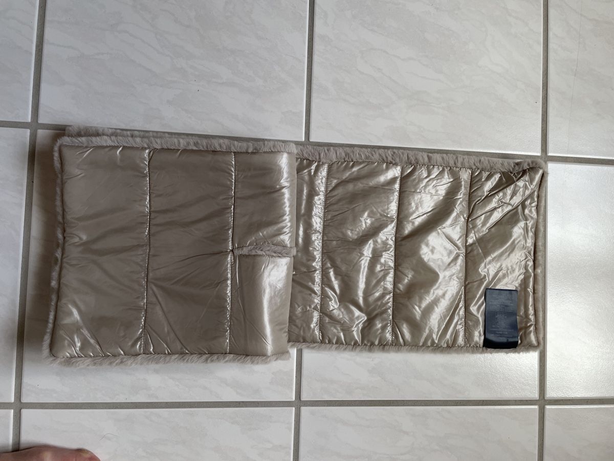 Foulards & écharpes: Herno Schal / Farbe taupe / neu – Neuf (Voir description) à Buch am Irchel par TT65 7