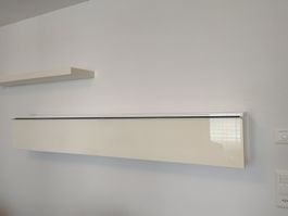 🤩 Lowboard von IKEA, hochglanz weiss, wahrscheinlich BESTA