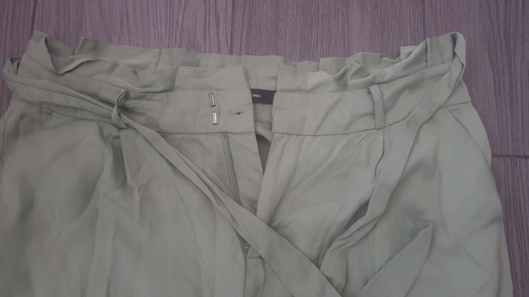 Vero Moda Hosen: Damen Hose – Gebraucht aus Clarens von fur_bxq2 3