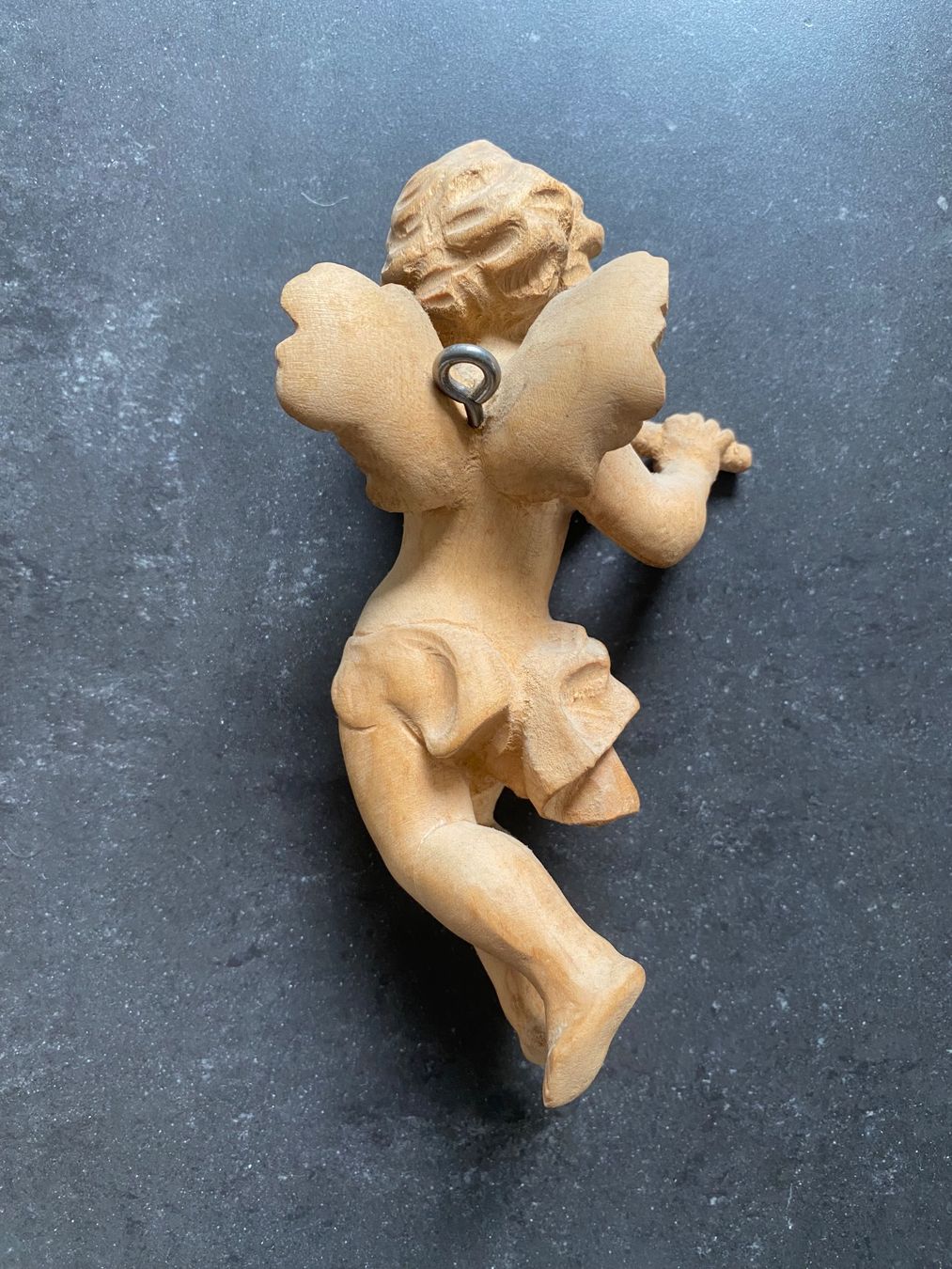 Figurines: Engel / Putte aus Holz geschnitzt mit Querflöte – D'occasion à Winterthur par Winterthurer123 2