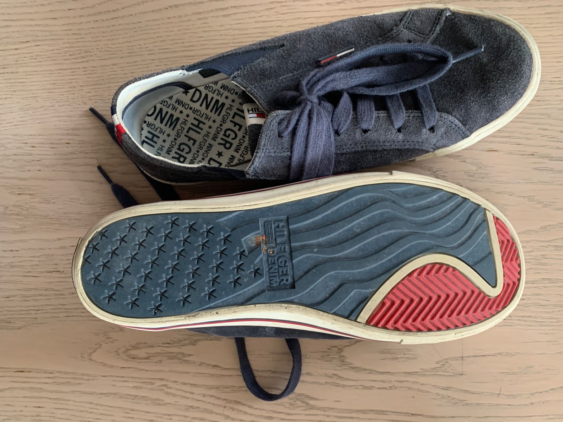 Tommy Hilfiger Scarpe da uomo: Schuhe Hilfliker – Usato da Dietwil venduto da Anna047 1