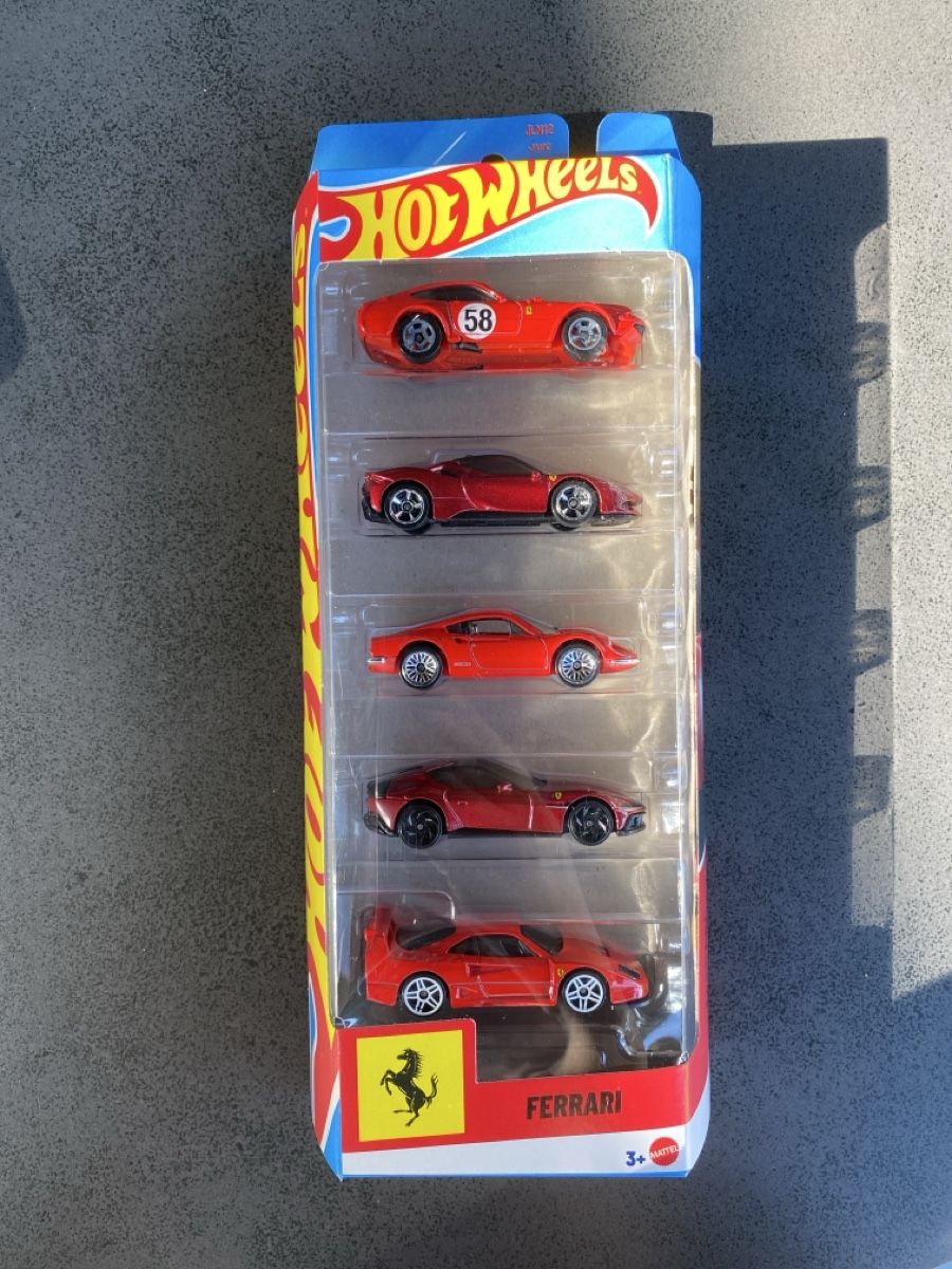 Hot Wheels Modellautos: Hot Wheels 5 Pack Ferrari – Neu und originalverpackt aus Berg TG von dadukeschlufi