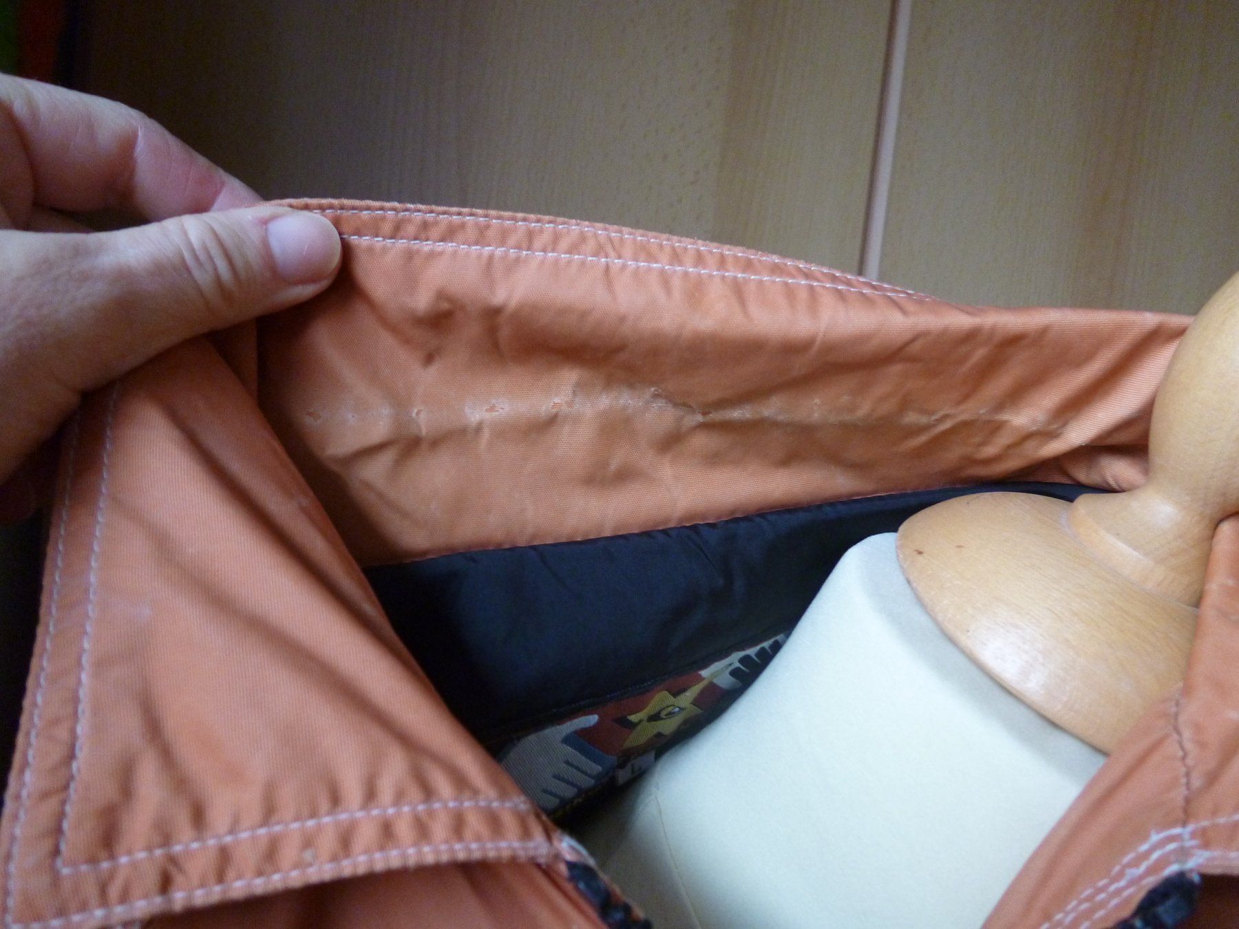 Quiksilver Giacche: VINTAGE Quiksilver Regenjacke orange Jacke Gr. L – Usato da Dättlikon venduto da Mamakuga 9