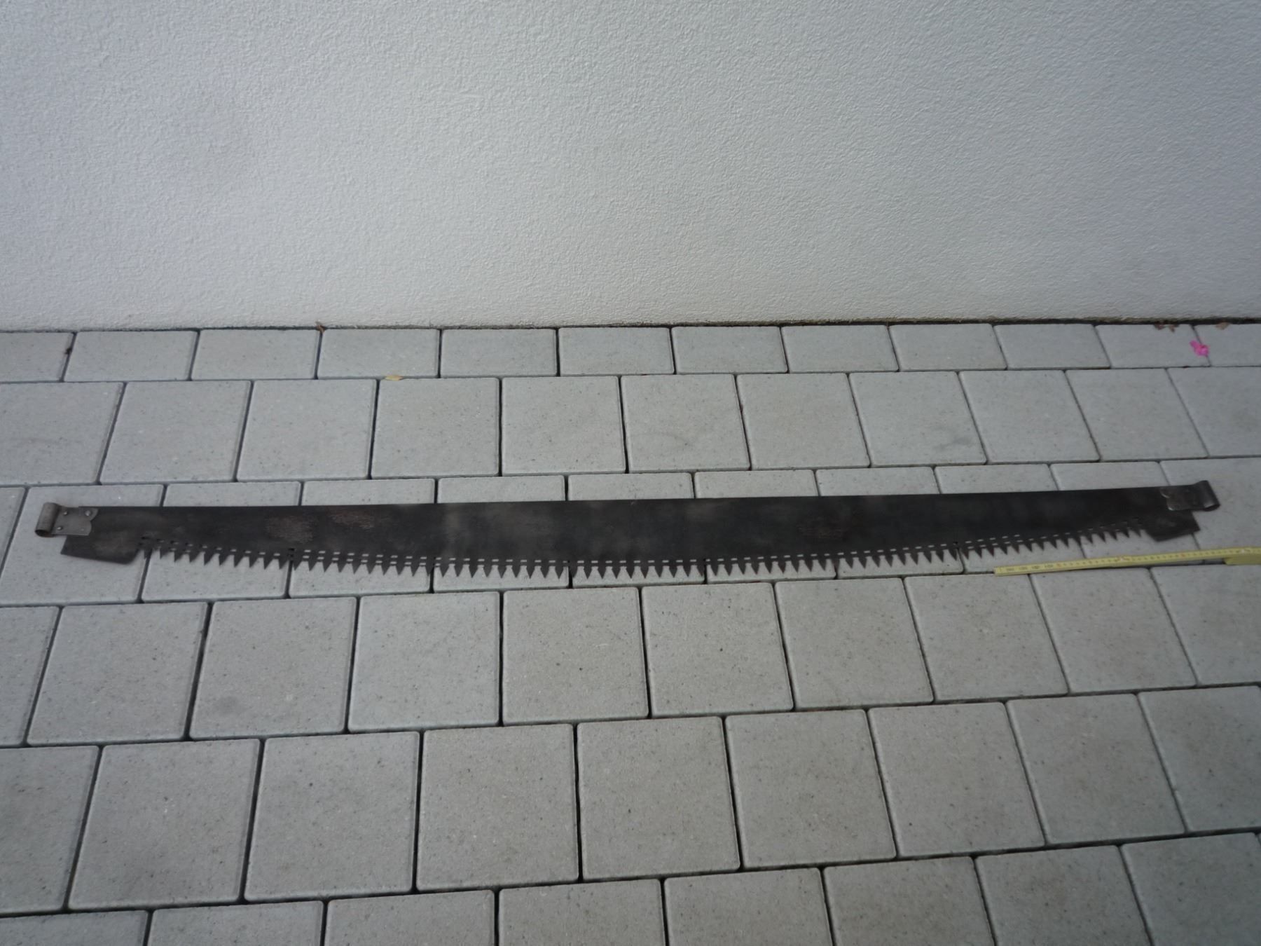 Seghe: Alte Waldsäge, 2 Händer mit Holzschutz, – Usato da Rafz venduto da Sonnenblume305