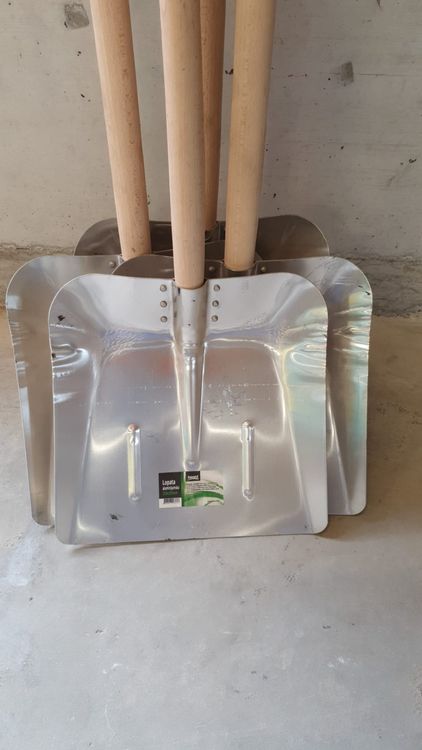 Silverline Aluminium-Schaufel 1030mm - Leichte Schaufel Mit Holzstiel & Kunststoffgriff