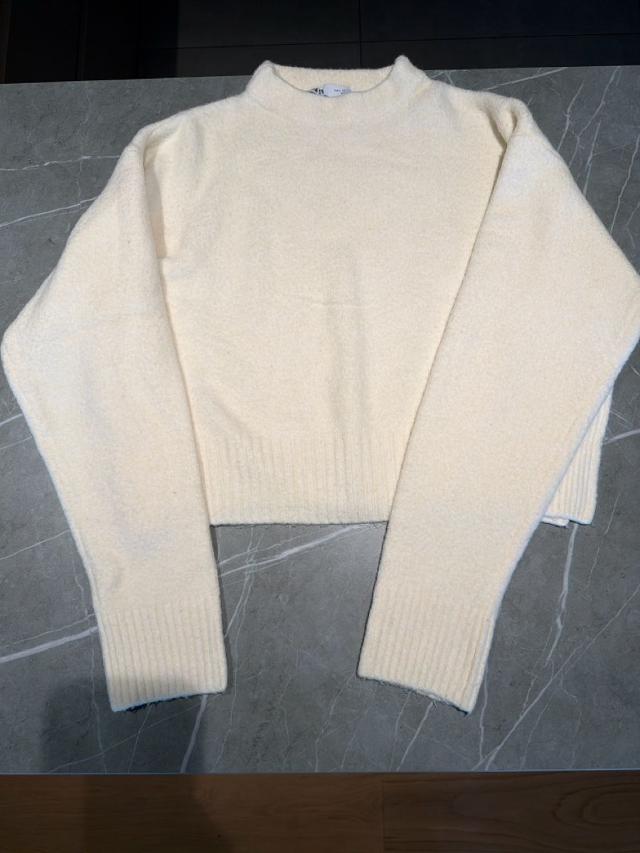 Lots de vêtements: Diverse Pullover und Strickjacken M/L – D'occasion à Kappel SO par Janni07 7